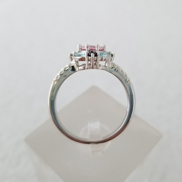 18k Mandala Ring - Picture 4 of 8